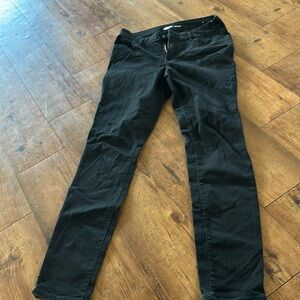 Old Navy Super Skinny Size 4 black jeans